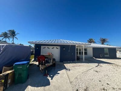 Seamless aluminum gutter install in Bradenton, FL — Feb 2026