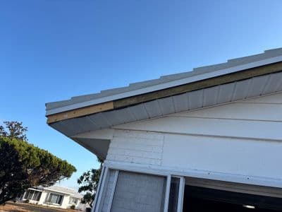 Seamless aluminum gutter install in Bradenton, FL — Feb 2026