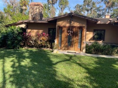 Seamless aluminum gutter install in Bradenton, FL — Dec 2025