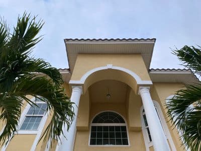 Seamless aluminum gutter install in Largo, FL — Jan 2026