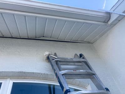 Seamless aluminum gutter install in Spring Hill, FL — Apr 2025