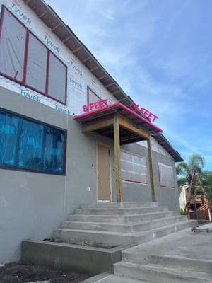 Seamless aluminum gutter install in Clearwater, FL — Dec 2025