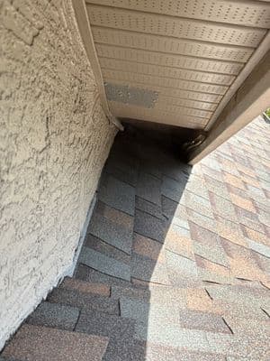Seamless aluminum gutter install in Lutz, FL — Jul 2025