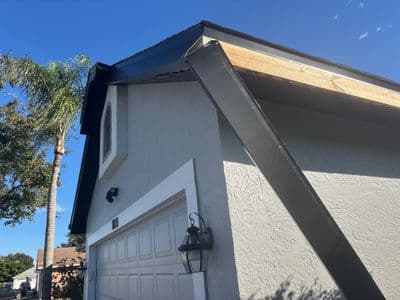 Seamless aluminum gutter install in Sarasota, FL — Nov 2025